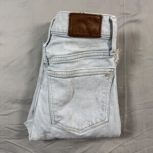 Madewell The Mom Jean Light Wash Distressed High-Rise Women's 25 Classic